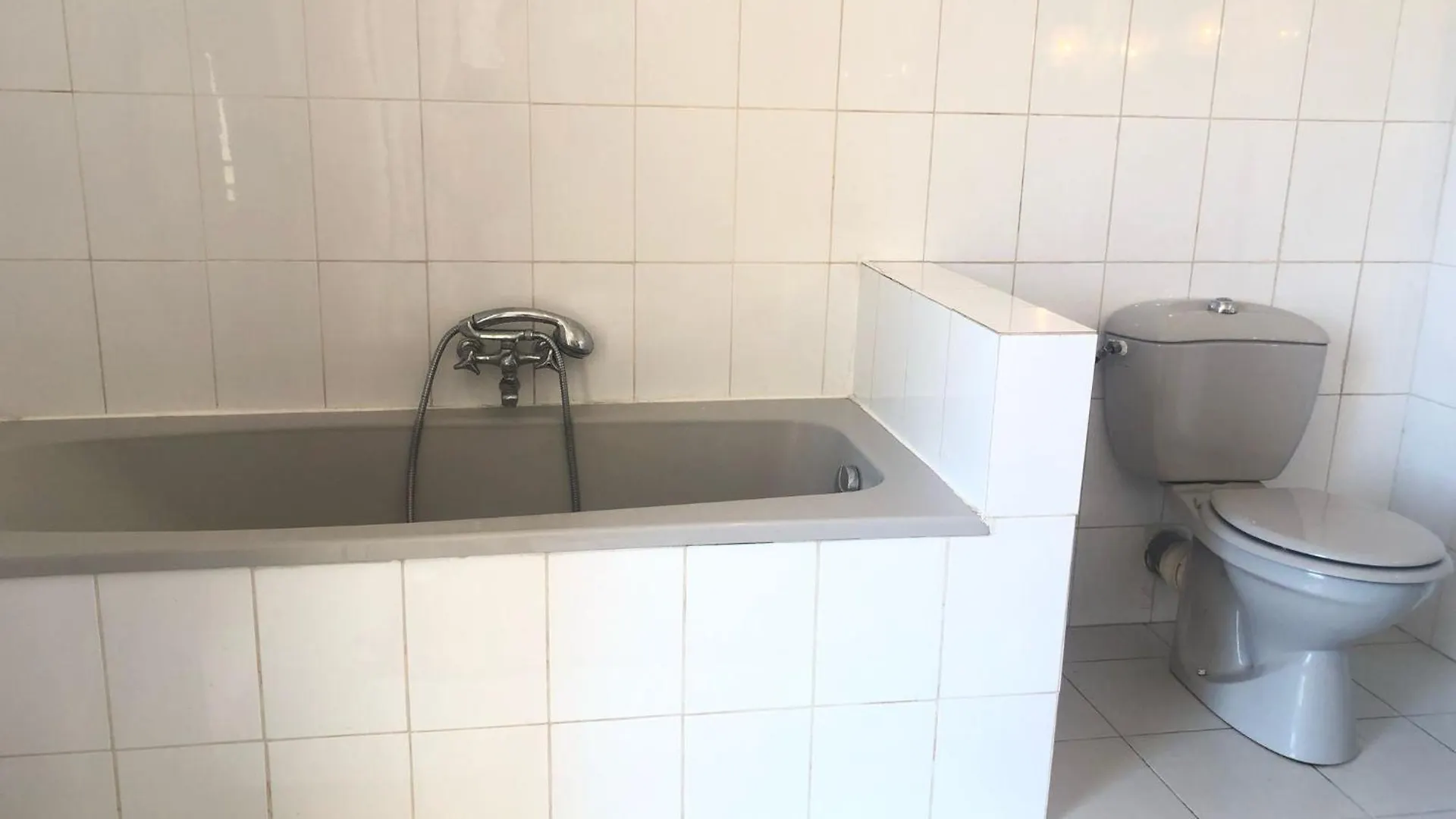 Chambre Chez L'Habitant Terrasse Privee Piscine Marseille